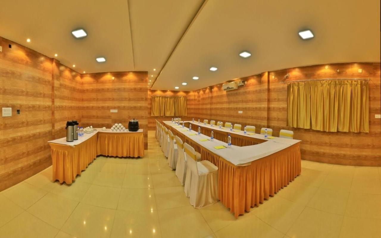Hotel Kalyani Майсуру Екстер'єр фото